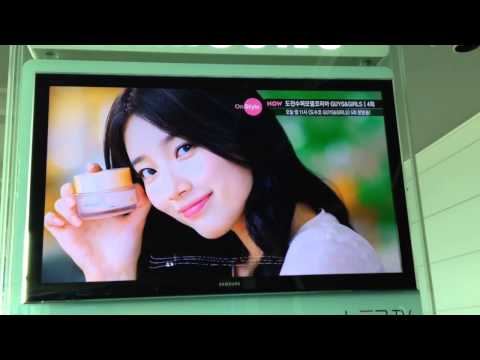 Jun Ji Hyun and Suzy Bae ads at Incheon Airport