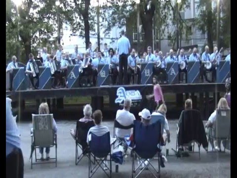 Aqua String Band 2011 Mummers Museum - You Are My Sunshine