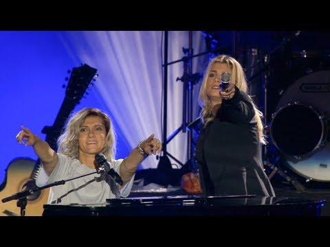 Elisa & Emma - L'Anima Vola (Amiche in Arena)