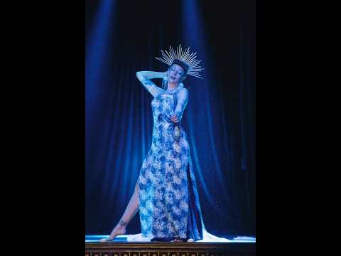 Promotional video thumbnail 1 for Glinda Mercury