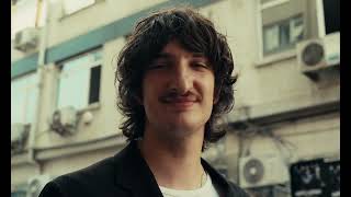 Video zu 'Changes' ansehen