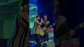 Que nos sigan las luces - Alfred Garcia &amp; Nil Moliner (Gira OT 2017, Pineda del Mar)