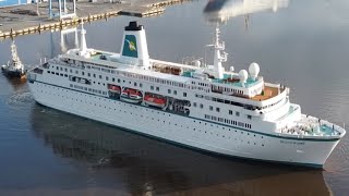 M/S Deutschland cruise ship arrives to Port of Turku 4.6.2022