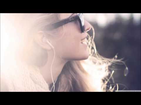 FLAUSEN ft. Ben Cocks - Fly Away For A Summer (Achtabahn Remix)