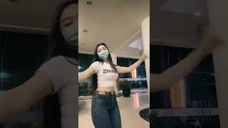 Goyang Dulu  Biar Rame ?