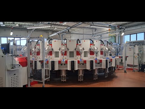 AKU DIRECT INJECTION PROCESS FOR PREMIUM OUTDOOR SHOES