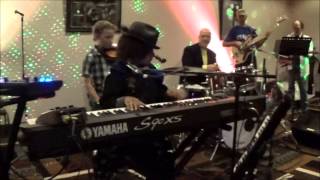 Maxwell Friedman and the Sunday Combo perform &quot;Somethin&#39;s Goin On&quot;