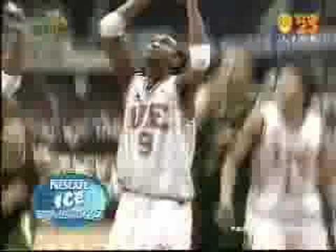 canaleta rises above the rim