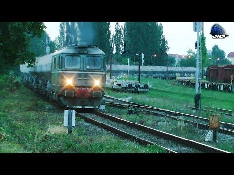 LDE2100 60-1533-3 & 060-DA 60-1330-9 pe Seară/on Evening in Oradea Est Triaj - 22 July 2019