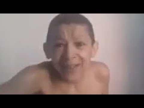 Ronaldinho ganhando "1000 reais" KKKKKKKKKKKKKKKKKKKKKKKKKKKKKKKKKKKKKKKKKKKKKKKKKKKKKKKKKKKKKKKKKKK