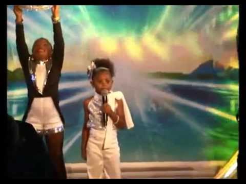 Jada van Dijk performing New York New York