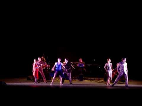 Bordoneo y 900 - Ensemble Romulo Larrea & dancers
