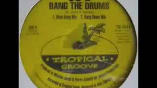 US 2 - Bang the Drums (Wam Bang Mix)
