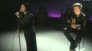 Download lagu Natalie Imbruglia - Torn (Unpluged) MTV mp3
