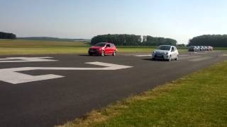 preview picture of video 'VW Polo GTI DSG vs Toyota Yaris Hybrid'