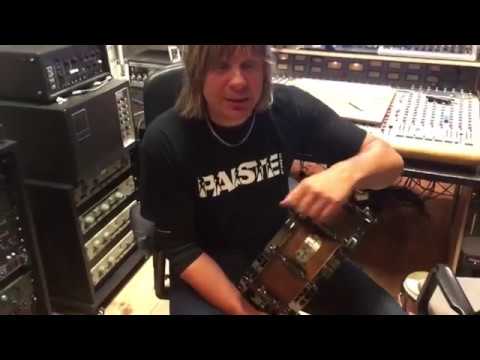 101 Drums - Pontus Engborg testing the Smokey Diamond 14 x 5,5" snare