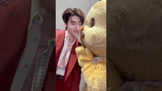 Download lagu ‘KISS, COME KISS’ w/ #Butterbear #BLUE_KISSCOMEKISS #BLUEPONGTIWAT #LOVEiSENTERTAINMENT mp3