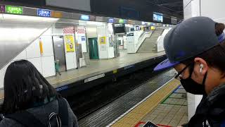 驚異の間隔で発着する名鉄名古屋駅