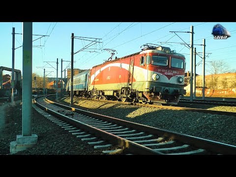 Delfinu` 477-551-2 & R2046 Arad-Simeria Pleaca din/Leaving Gara Arad Station - 30 January 2018