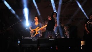 Download lagu SETIA BAND- BENTO ( Iwan Fals song) - LIVE KONSER APACHE ROCK AND NDUT-MADIUN mp3 Download lagu SETIA BAND- BENTO ( Iwan Fals song) - LIVE KONSER APACHE ROCK AND NDUT-MADIUN mp3