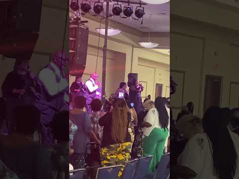 Pastor Shirley Caesar / I remember momma/ The Virginia Aires concert Chesapeake va