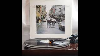 The Doobie Brothers (Vinyl 黑膠唱片)~ &quot; Carry Me Away &quot; 版本2