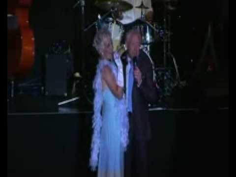 FANTASTIC JAZZ & SWING SINGER FROM WARBLE ENTERTAINMENT AGENCY UK