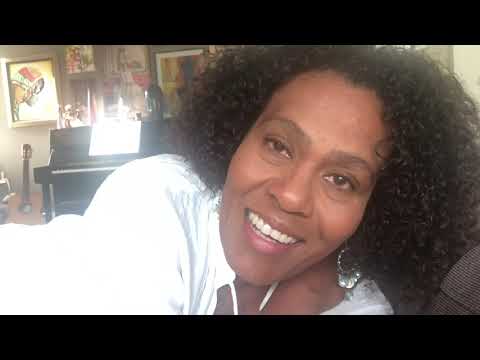 Mi a no Maria - I'm not Mary