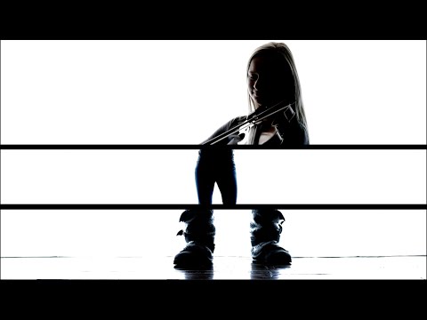 Hillary Klug - Cluck Old Hen