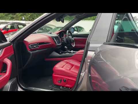 Maserati Levante3.0D V6 SUV 5dr Diesel ZF 4WD Euro 6 (s/s) (275 ps) Walkaround