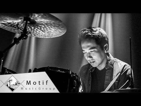 Nhịp bước tình yêu - Quốc Khanh