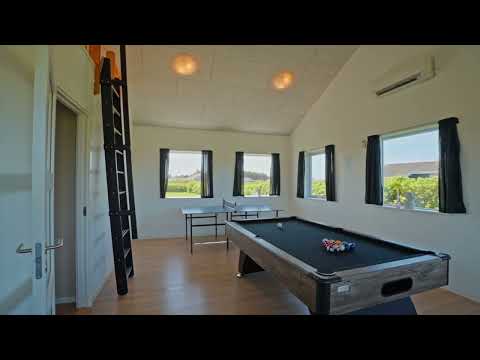 Grosses Luxusferienhaus mit Pool für 18 Personen