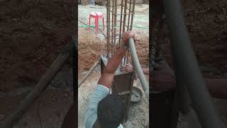 column concrete vibrating to fill the voids in concrete
