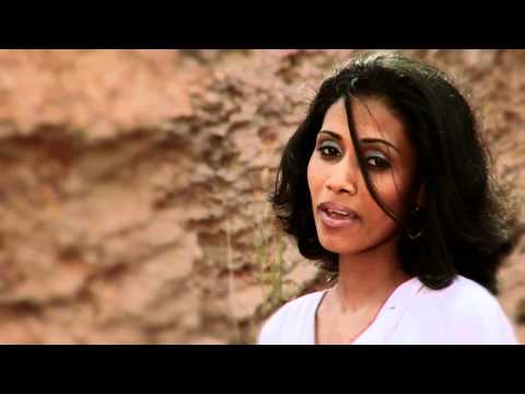 Haguman Wida - Charith (Rosa) ft Dinusha (Original HD video) Form Crazy.lk