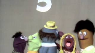 Classic Sesame Street   Five People In My Family