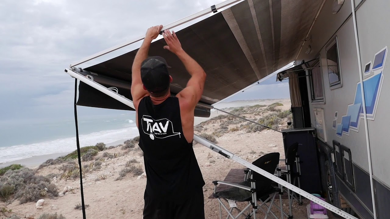 HOW TO SET-UP A CARAVAN AWNING