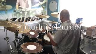 Video thumbnail for Aquarian Classic Clear Power Dot Drumheads by El Zurdo
