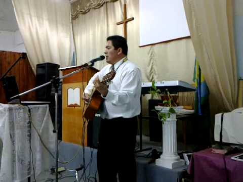 Cantante Alberto Segovia