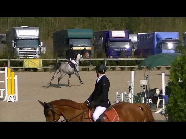 The half-sister of the grandmother of this frozen embryo the CSI 1.60m jumping mare Fenia van Klapscheut with rider Yves vanderHasselt.
