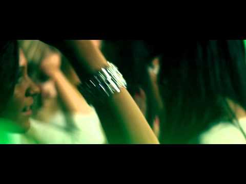 Goldhand ft. Nita - Rain down on me