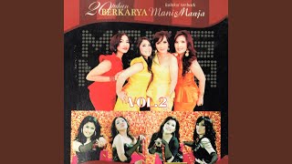 Download lagu Gaun Merah Jambu mp3 Download lagu Gaun Merah Jambu mp3