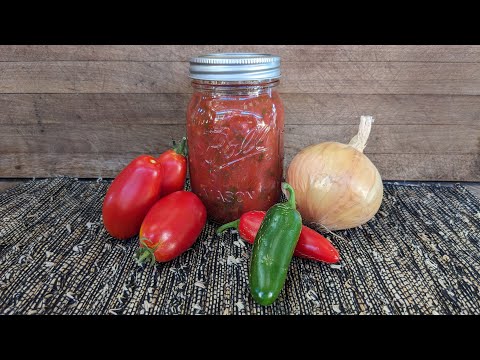 Pico de Gallo Canned Salsa (a great beginner recipe)