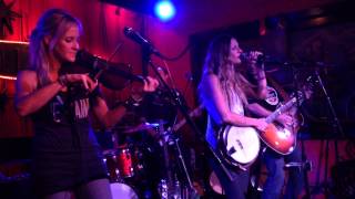 Ain&#39;t No Son - Court Yard Hounds