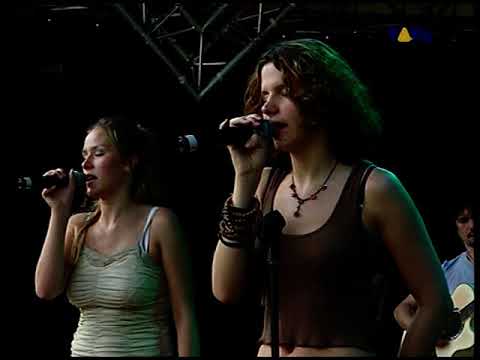 Wonderwall - In April (Live at Ringfest 2002)