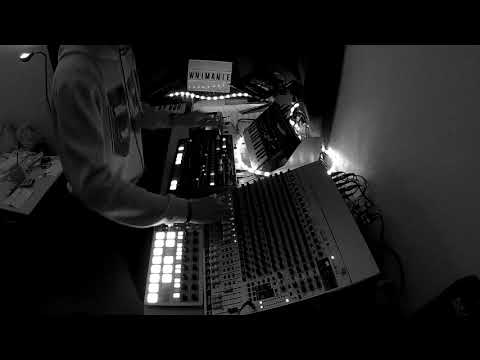 Slow Techno Jam - Drumbrute, Yamaha DX21, Volca Bass, Microbrute