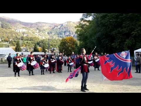 ESIBIZIONE SBANDIERATORI E MUSICI : FIERA DI S. LUCA A DEMONTE (CN) 11 - 10 - 2015.