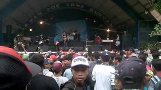 Download lagu Sill Bocor - Santai Sayang on taman topi bogor live mp3 Download lagu Sill Bocor - Santai Sayang on taman topi bogor live mp3