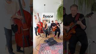 I Wanna Dance with Somebody – Whitney Houston (jazz quartet cover) #shorts #tikramuzika