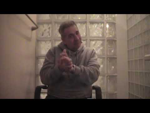 Manualist plays The Who - Squeeze Box on his hands!