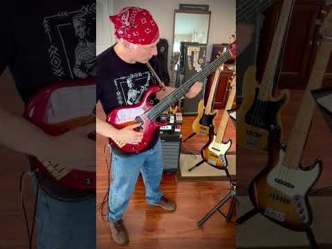 Microcosm - Jaco Pastorius beast mode bass solo attempt